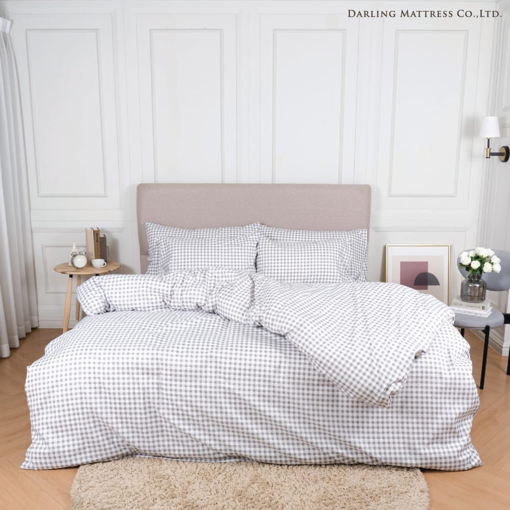 ชุดผ้าปูผ้านวม 5 ฟุต DARLING MATTRESS รุ่นมินิมอล ลายสก๊อตเทา